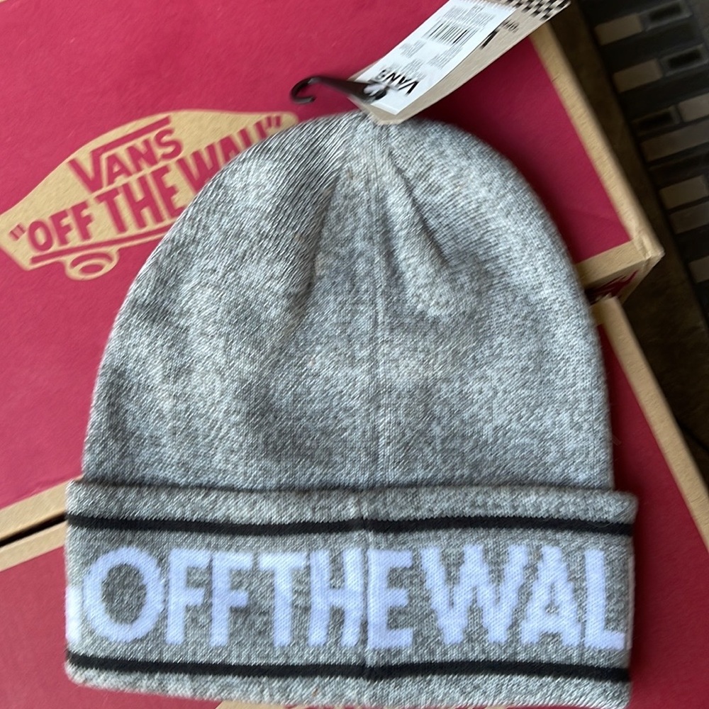 Vans Men’s - Women’s VNOA7UDFGRH
STACKTON STRIPE
OS Beanie - Picture 2 of 16